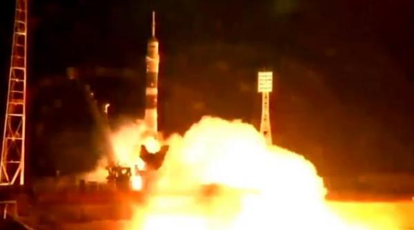premiera ce a transportat naveta spatala soyuz pe statia spatiala internationala