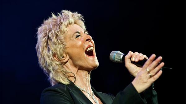 concertul bzn reprogramat in 2015 solista are cancer