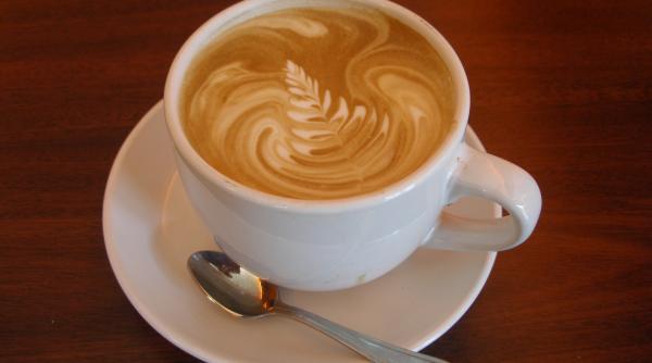 gustul cafelei se modifica in functie de culoarea cestii