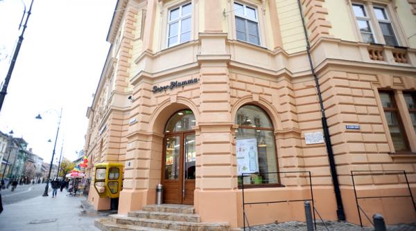 respect istoria la sibiu fast food in cladirea consiliului dirigent al transilvaniei