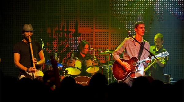 rhymes reasons cu urma in silver church