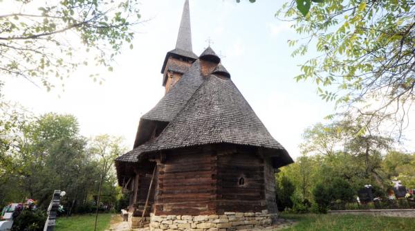 povestea bisericutelor din patrimoniul unesco cele opt lacasuri din lemn maramuresene sunt vizitate anual de mii de turisti