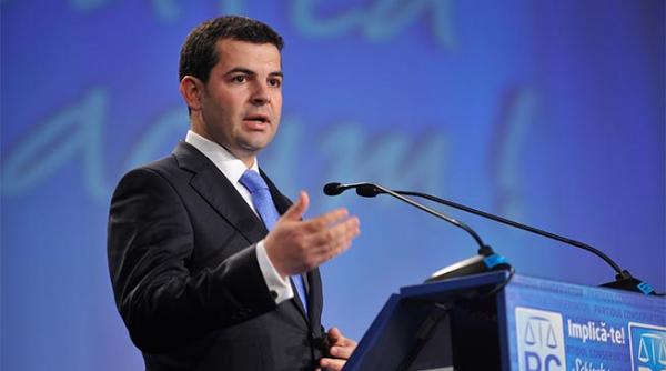 se cere capul lui daniel constantin lider pc mai ca nu i cara servieta lui ponta