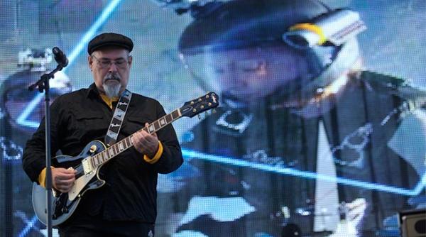 astazi e ziua ta mircea florian