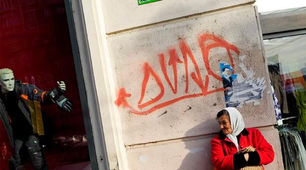 sunt roman dar ma tratez de ce multi dintre romanii plecati din tara au putut performa in strainatate dar nu si acasa