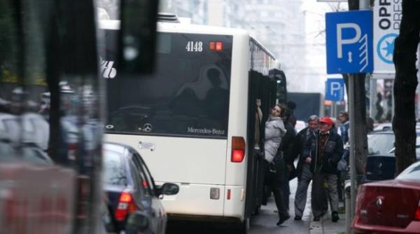 metrorex si ratb program special de sarbatori cum circula mijloacele de transport in capitala de craciun si revelion