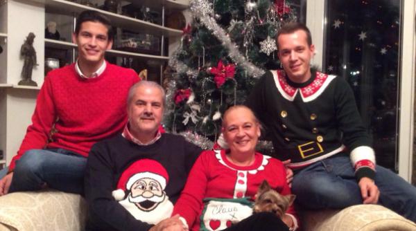 cum petrec politicienii craciunul si ce le transmit romanilor