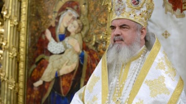 patriarhul daniel in pastorala de craciun taina intruparii fiului vesnic al lui dumnezeu este temelia si inima credintei crestine