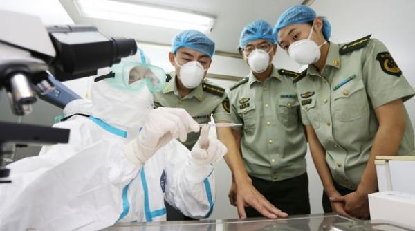 armata chineza testeaza un vaccin anti ebola