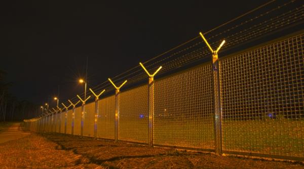 bulgaria va mari gardul de sarma ghimpata ridicat impotriva imigran ilor la granita cu turcia