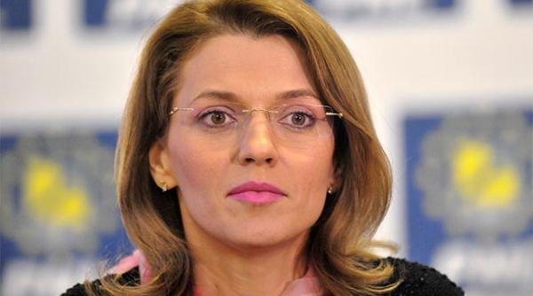 pnl ameninta cu motiunea de cenzura liberalii vor initia discutii cu toate partidele parlamentare mai putin cu psd