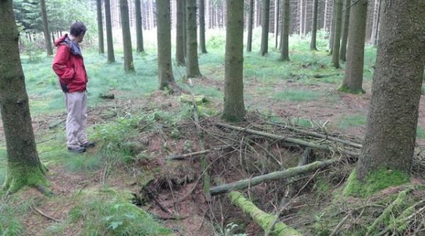 un arheolog dezvaluie secrete incredibile din al doilea razboi mondial ce a descoperit in padurile din europa video