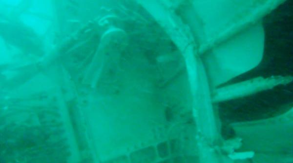 veste de ultima ora despre avionul airasia prabusit in indonezia