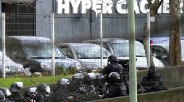 s au ascuns de teroristi s au tinut cu totii in brate erau ca niste animale speriate