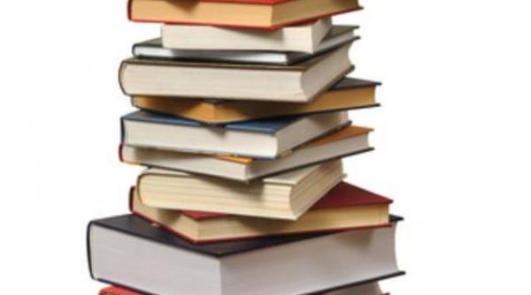 400 de titluri 60 de colectii