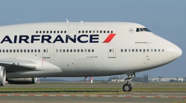 charlie hebdo ce decizie a luat compania air france in legatura cu ultimul numar al revistei de satira