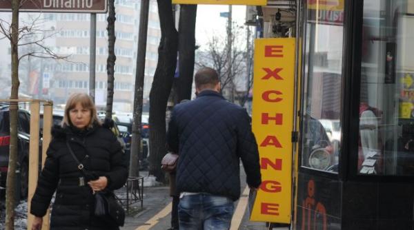 francul elvetian ajunge la un nou maxim istoric 4 47 lei franc