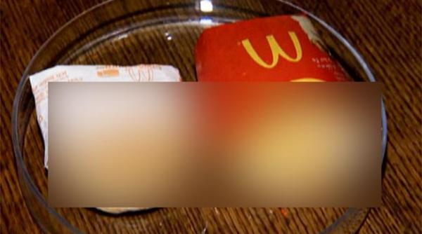 extraordinar cum ii mai e ultimului burger mcdonald s vandut in islanda acum sase ani foto