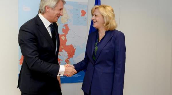 intalnire corina cretu eugen teodorovici ma astept ca romania sa inteleaga ca instrumentele financiare reprezinta viitorul