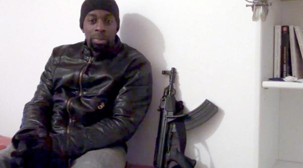 amedy coulibaly atacatorul de la hipermarketul din paris si a filmat crimele