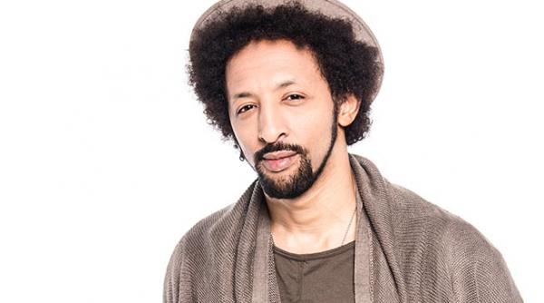 kamara are o strabunica celebra