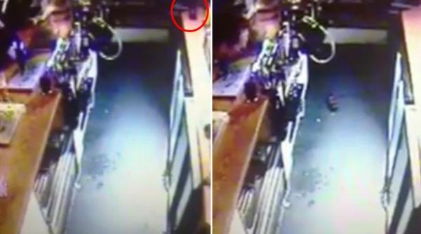 video gestul unei fantomei betive a lasat cu gura cascata clientii unui bar