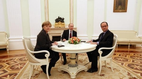 hollande da fiori e ultima sansa sau va fi razboi gasirea unei solutii diplomatice la criza ucraineana obiectivul weekend ului