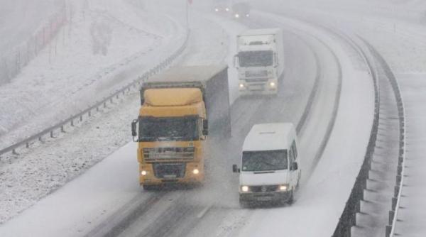 mae atentionare de calatorie pentru republica polona din cauza viscolului si a ninsorilor abundente