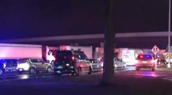 carambol pe o autostrada din new jersey o persoana a murit si alte 45 au fost ranite in accident video