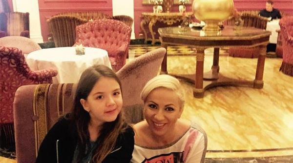 de ce a invatat spaniola fetita rocsanei marcu