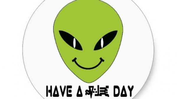 extraterestrii ne zambesc fotografia surprinzatoare inregistrata de telescopul hubble foto