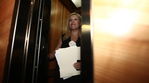 dna ignora plangerea lui udrea