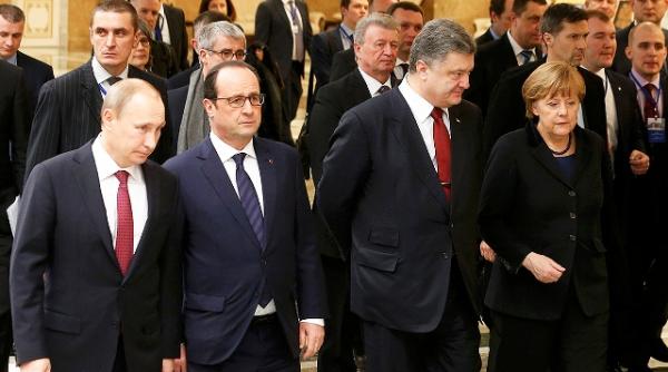 minsk 2 pace de ziua indragostitilor 16 ore de negocieri pentru linistea ucrainei si a europei