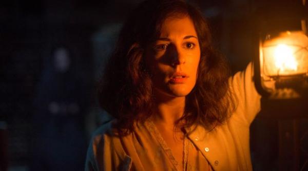 la cinema femeia in negru 2