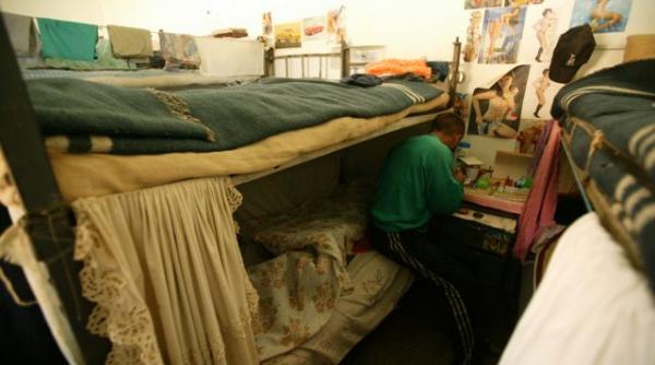 ministerul justitiei cere bani pentru deratizare saltele si cearsafuri