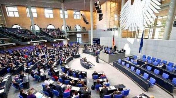 parlamentul german a aprobat extinderea programului de ajutor pentru grecia