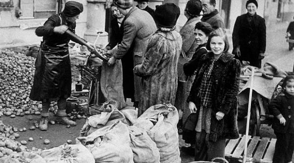 nu numai sovieticii sute de mii de femei germane violate de trupele aliate dupa razboi