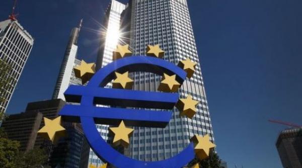 bce a inceput programul de 1 100 miliarde de euro lunar vor fi injectati in economia europeana 60 de miliarde de euro