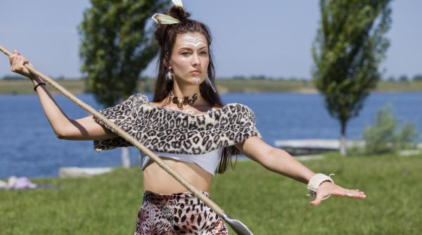 elena popa miss bikini 2014 participa la hell s kitchen iadul bucatarilor