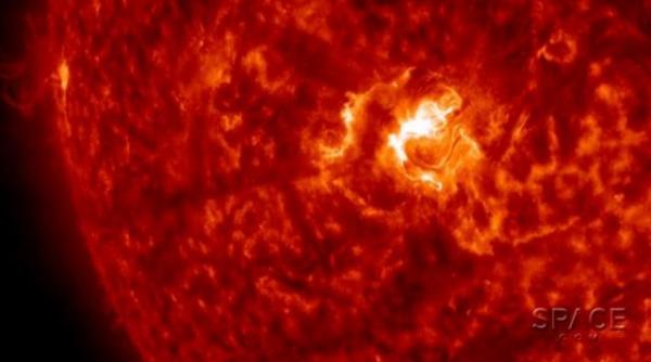 explozie solara uriasa indreptata direct spre pamant imagini spectaculoase surprinse de nasa video