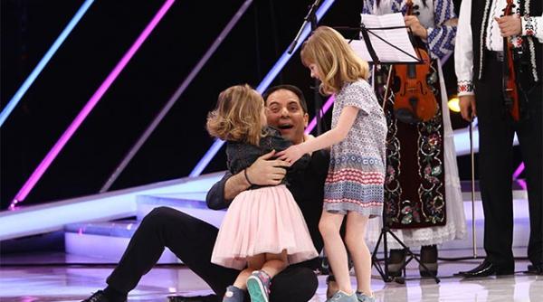 duminica la next star o fetita de patru ani il doboara la pamant pe dan negru