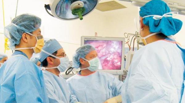 primul penis transplantat cu succes pe cand si primul creier