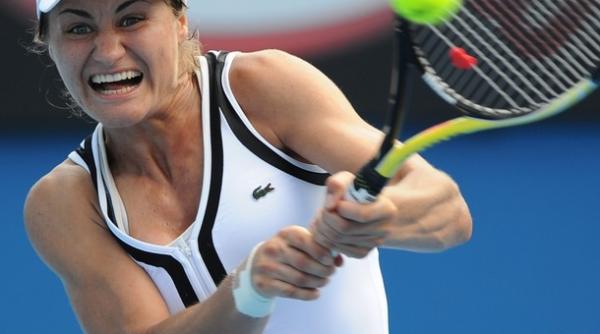 serena williams a invins o greu pe romanca monica niculescu in runda a doua a turneului wta de la indian wells