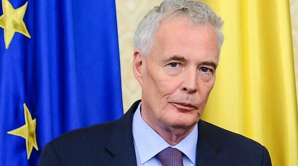 ambasadorul irlandei la bucuresti dus de urgenta la spital