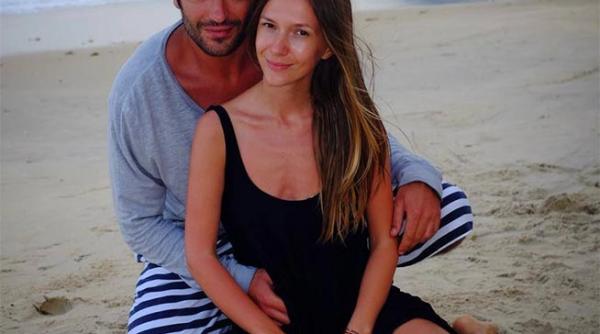 radu valcan a stiut cum sa o faca pe adela sa ia primul avion spre thailanda