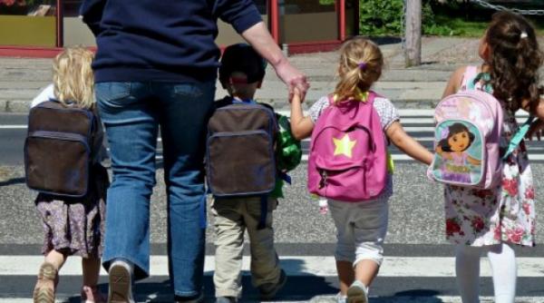 inscrieri invatamant primar cand vor fi afisate listele cu copiii inmatriculati dar si numarul locurilor ramase libere