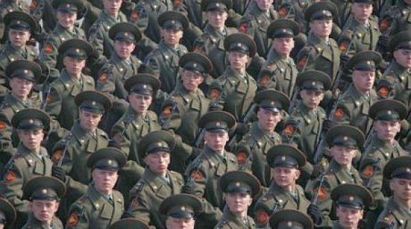 manevre militare rusesti de o amploare fara precedent din arctica pana in crimeea