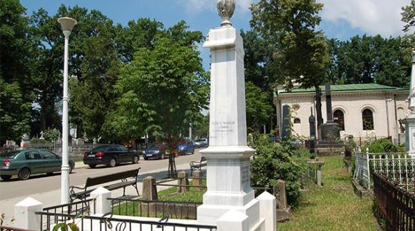 in numele laicului al necredintei si al sfantului dispret