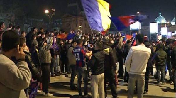 proteste in piata universitatii impotriva imunitatii parlamentare promovate pe facebook