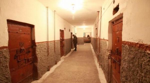 si a ucis musafirul pentru ca refuza sa plece acasa